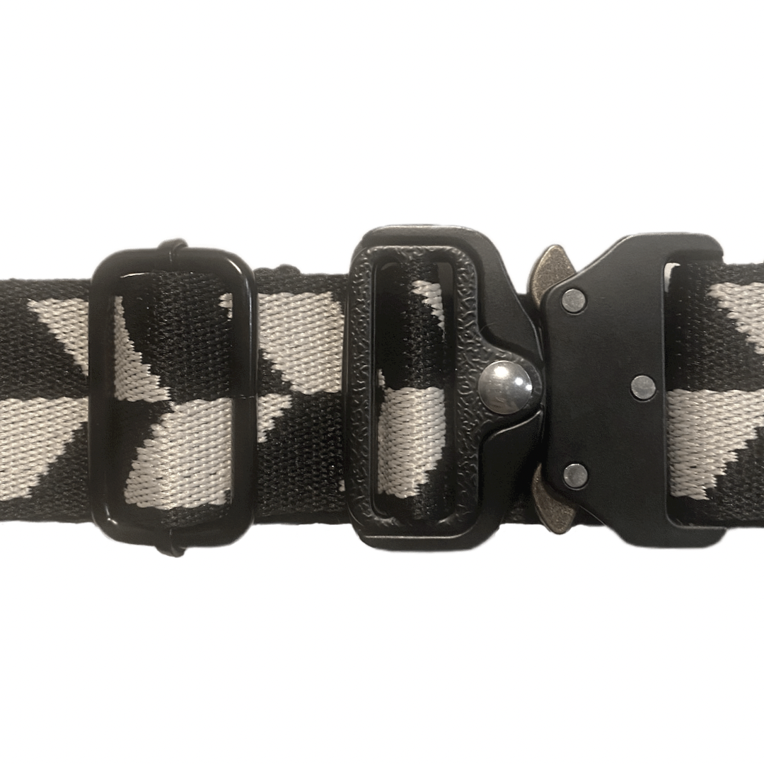 Halsband „Dominodonner“